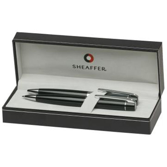 Sheaffer 300 Glossy Black Fountain Pen