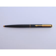 Picture of Parker 95 Matte Black Gold Trim Ballpoint Pen