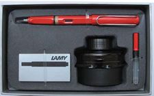 Picture of Lamy Safari Red Gift Set Fountain Pen Medium Nib